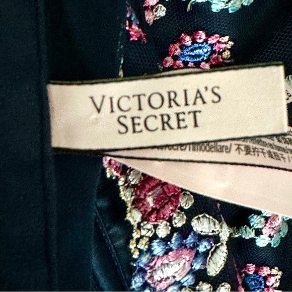 Victoria’s Secret Dream Angels Embroidered Black Bustier Corset Top Size Medium - Picture 3 of 8